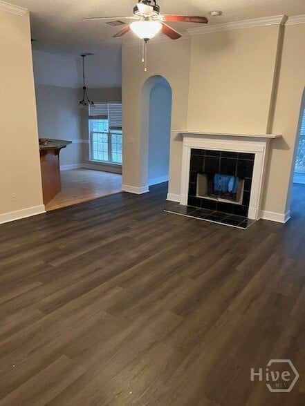 Building Photo - 5 Iron Horse Spur