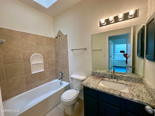 Building Photo - 14104 Robert Ituarte Dr