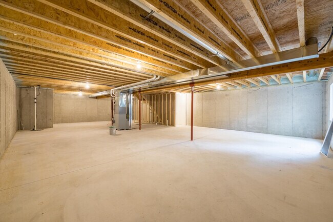 Building Photo - 1310 Daisy Dr