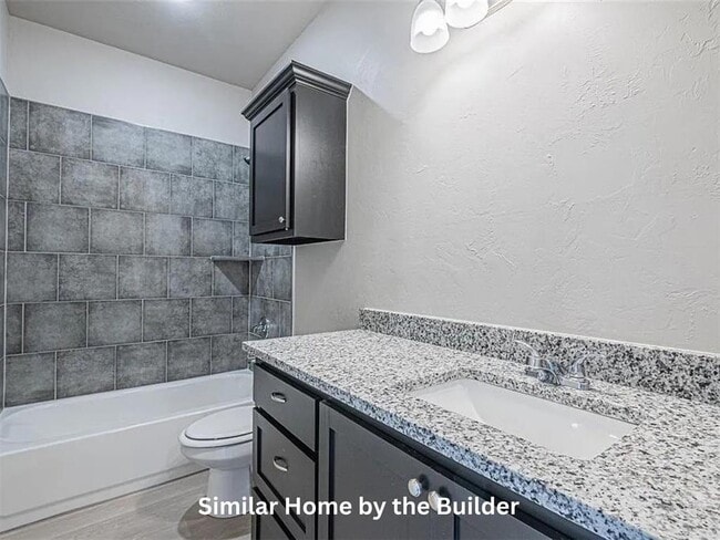 Building Photo - 423 N Tenbrook Ave