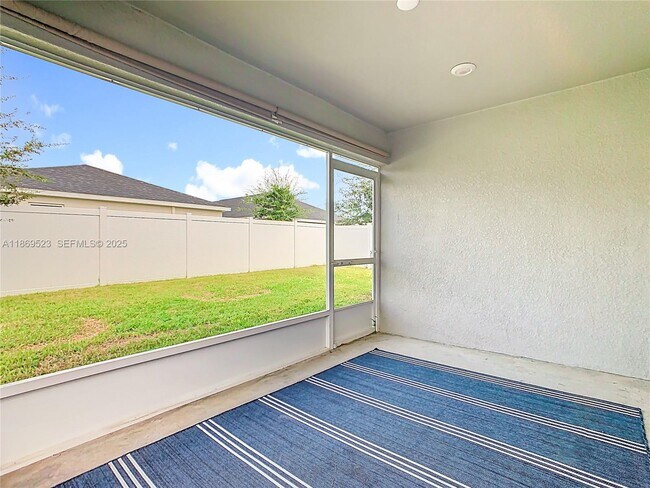 Building Photo - 1060 Cascade Dr