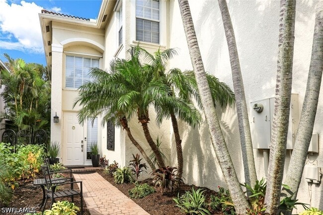Building Photo - 10327 Carolina Willow Dr