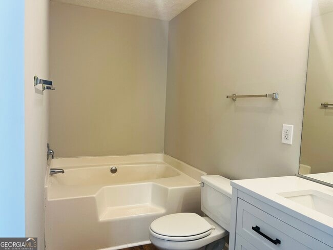 Building Photo - 313 Baileys Way