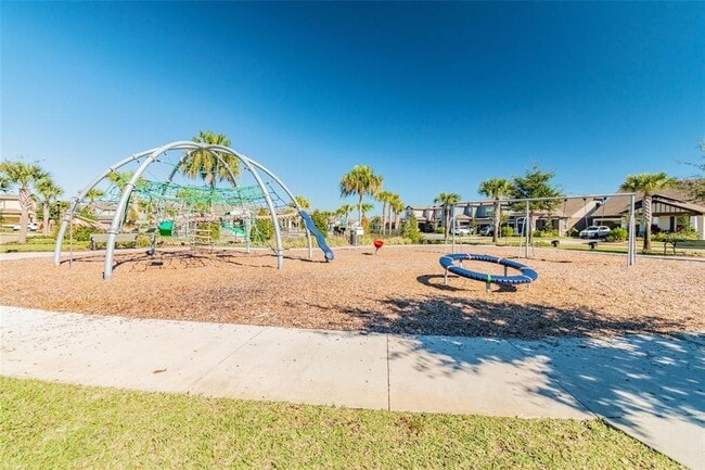 Building Photo - 18824 Birchwood Groves Dr