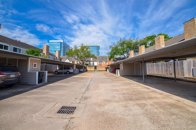 Building Photo - 1549 W Sam Houston Pkwy S