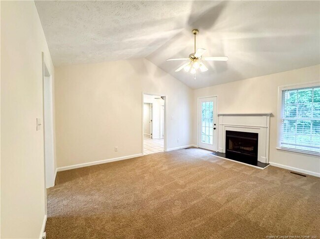 Building Photo - 5641 Middlefield Pl