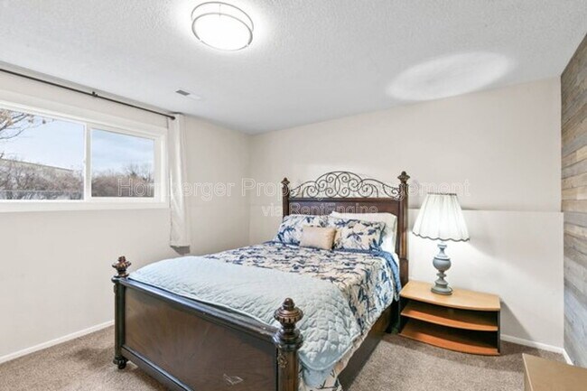 Building Photo - 4510 N Sommer St