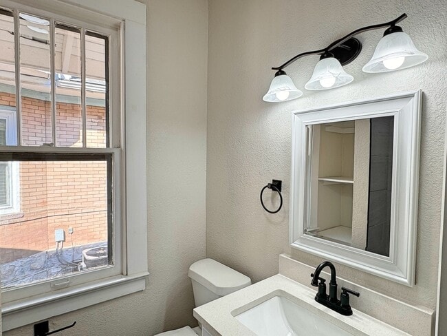 Building Photo - 3250 Meade St