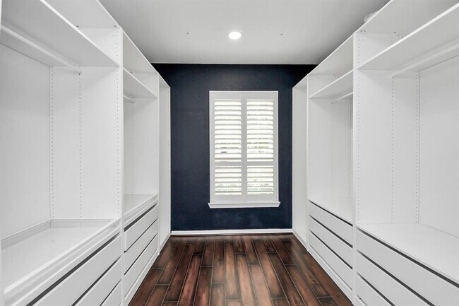 Building Photo - 26535 Ashwood Creek Ln