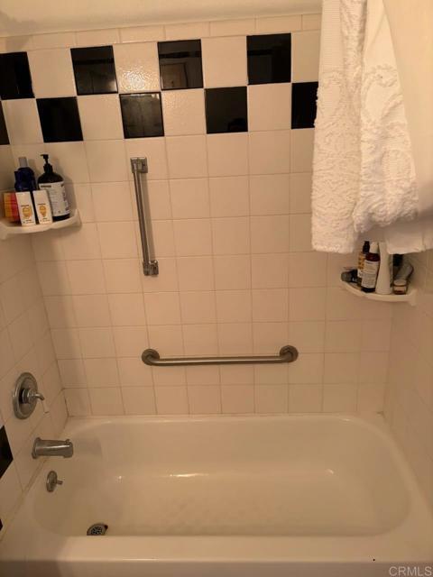 Building Photo - 3030 Alta View Dr