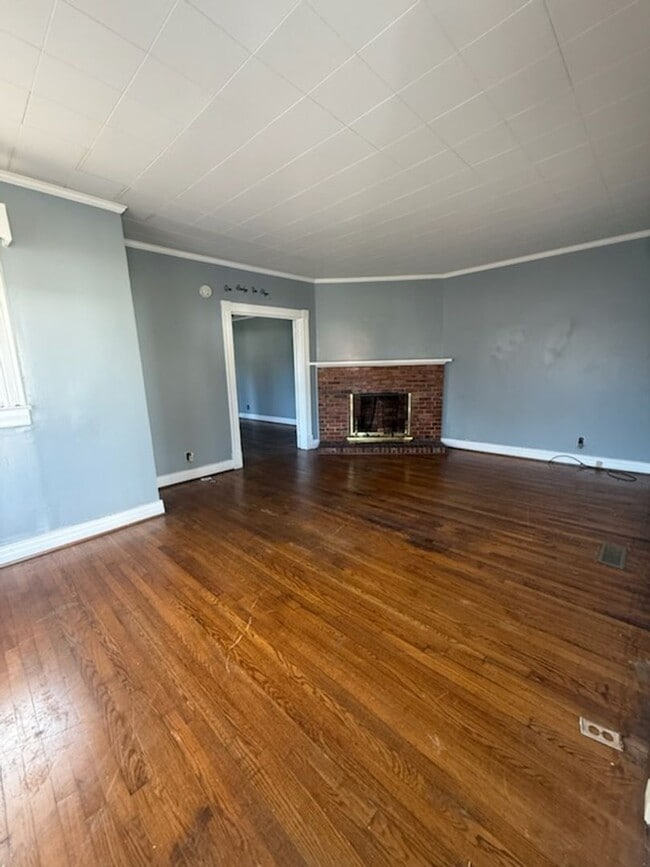 Building Photo - 501 Chestnut St