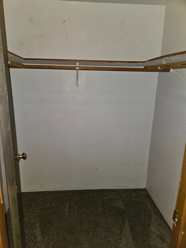 Building Photo - Port Orchard townhouse close to everything