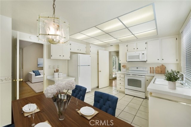 Building Photo - 26501 Cortina Dr