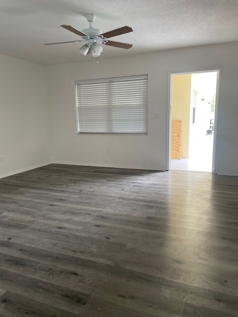 Building Photo - 1449 N 14th Way
