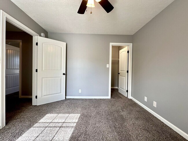 Building Photo - 3472 Fox Meadow Way