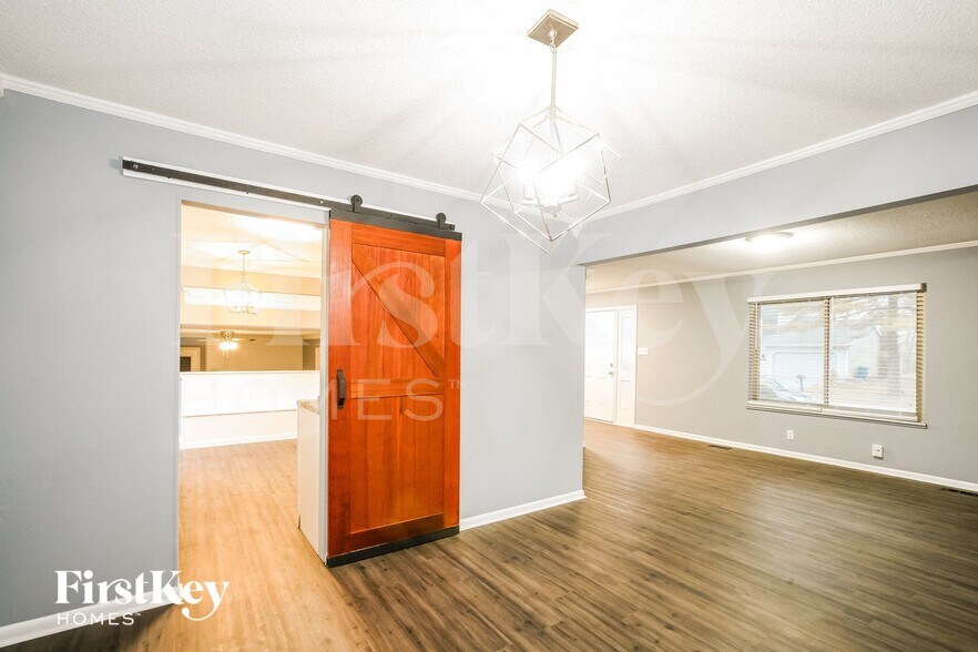 Building Photo - 7843 Stafford Ln