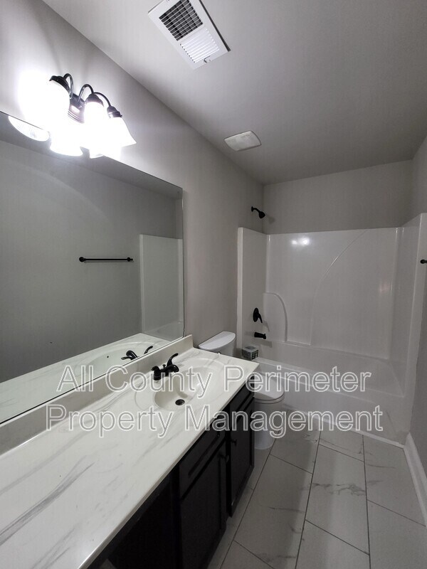 Building Photo - 3748 Sycamore Bend