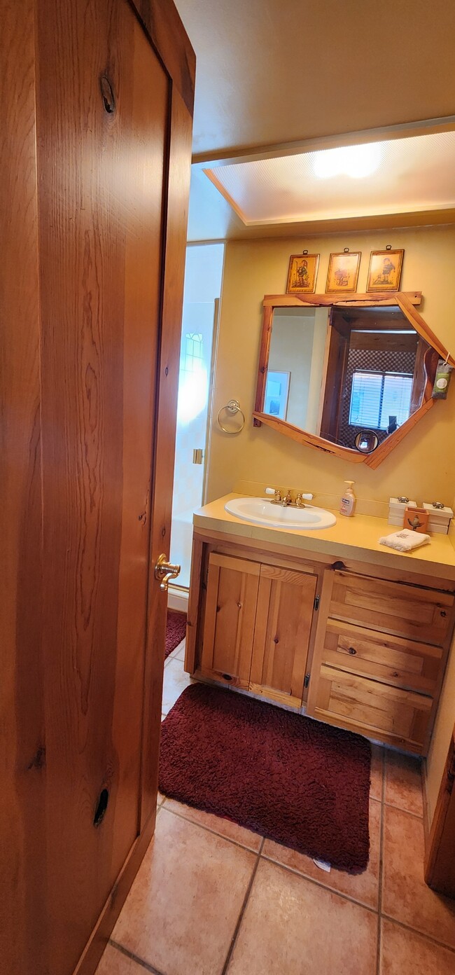 Building Photo - 27675 AZ-89