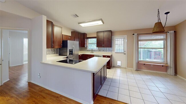 Building Photo - 3007 Blazing Star Trail