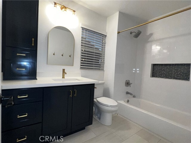 Building Photo - 12 Campamento