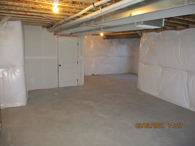 Building Photo - 1734 Sundown Run Dr