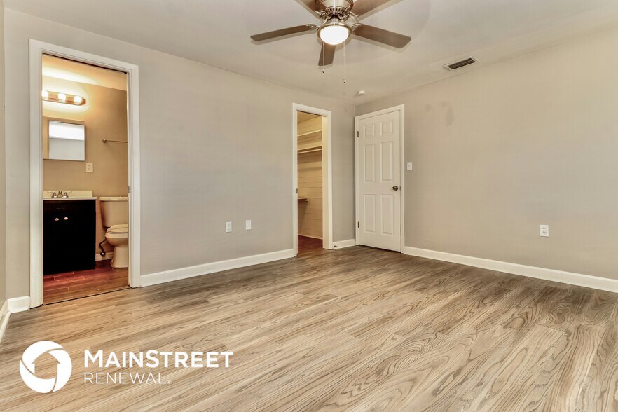 Building Photo - 3128 Brompton Dr