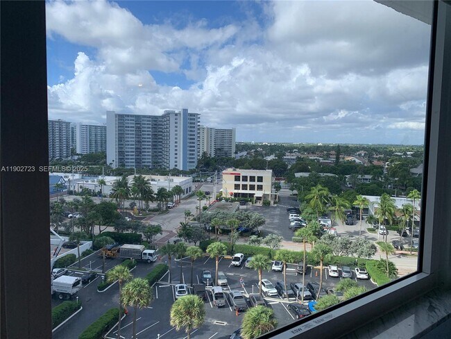 Building Photo - 3600 Galt Ocean Dr