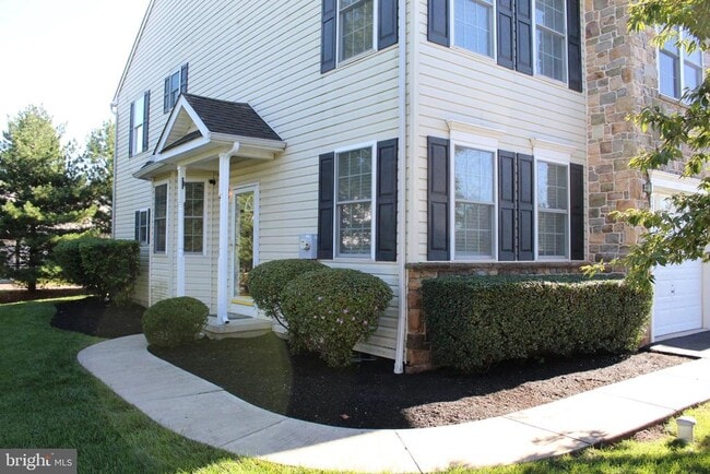 Primary Photo - 15 Ryan Ct