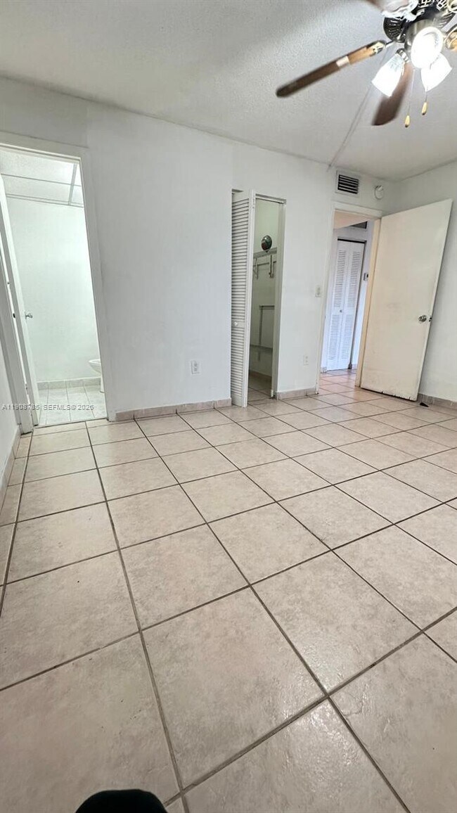 Building Photo - 6780 W 2nd Ct