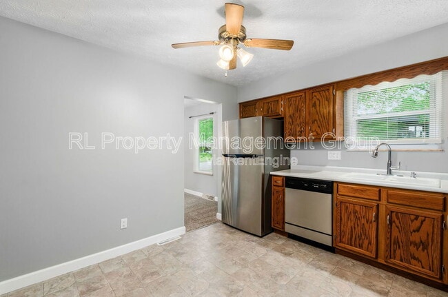 Building Photo - 5951 Als Ct