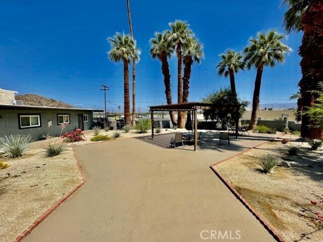 Building Photo - 36947 Melrose Dr