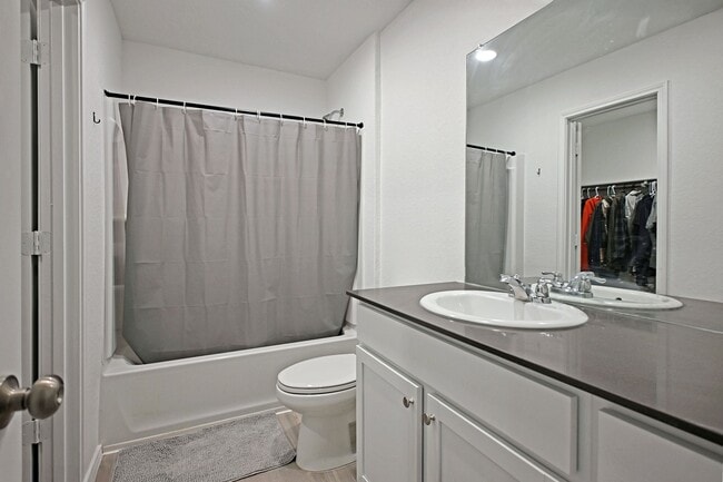 Building Photo - 5115 Schaeffer Rdg