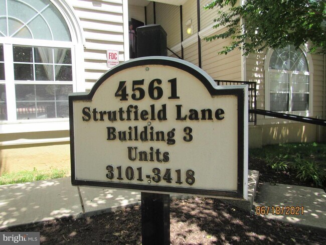 Building Photo - Gorgeous condo in a great location!