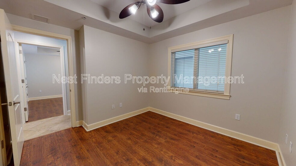 Building Photo - 525 3rd St N