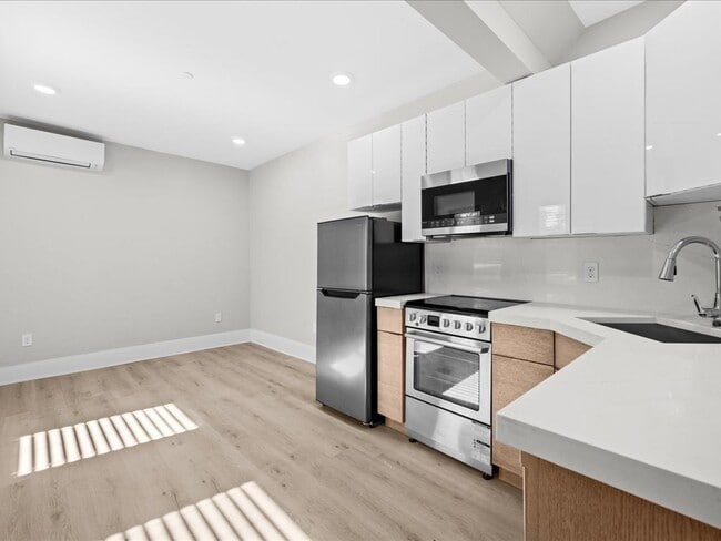 Building Photo - 87-89 Malden St