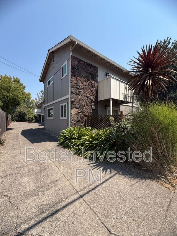 Building Photo - 92 Hendley St