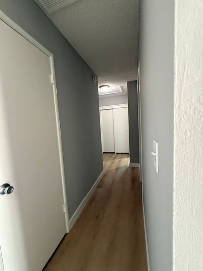 Building Photo - 2615 Pendragon Ln