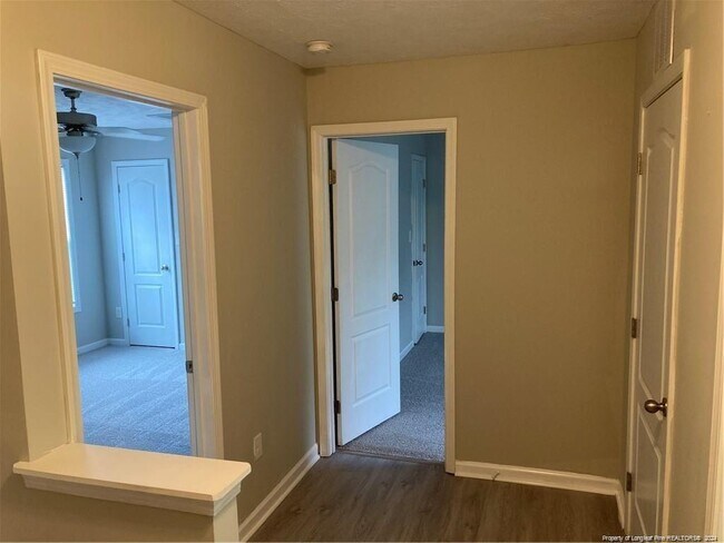 Building Photo - 148 Dundee Cir
