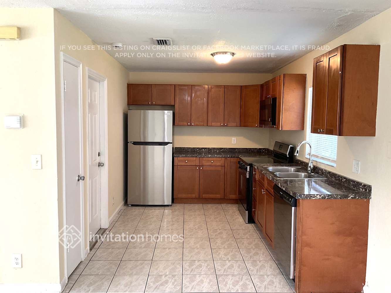 Building Photo - 479 NW 19th Ct