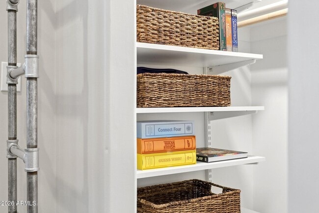 Building Photo - 7518 E Bent Tree Dr