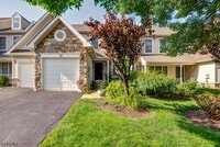 Building Photo - 250 Patriot Hill Dr