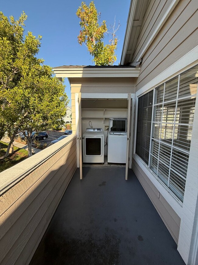 Building Photo - **Charming 1bed 1bath Condo located in the...
