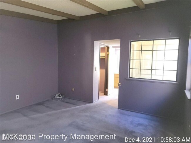 Building Photo - 2 br, 2 bath House - 4742 Obannon Drive #D