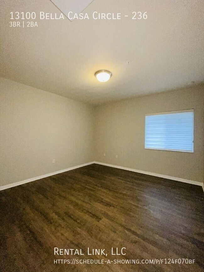 Building Photo - 13100 Bella Casa Cir