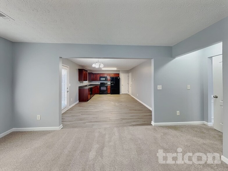 Building Photo - 529 McCain Creek Trail