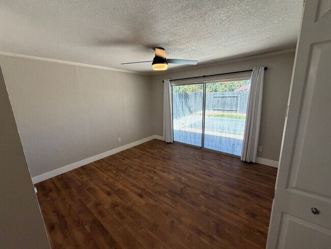 Building Photo - 3 Bedroom | 2 Bathroom | Single-Family Home in Sacramento