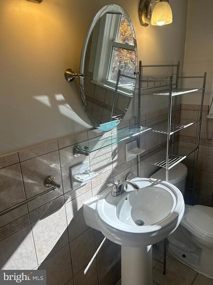 Building Photo - 3013 Nash Pl SE