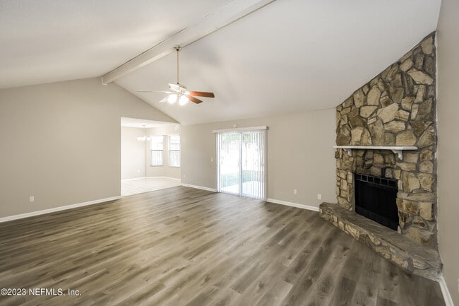 Building Photo - 11023 Poppins Ct