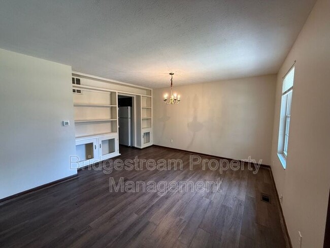 Building Photo - 1444 Minstrel Dr