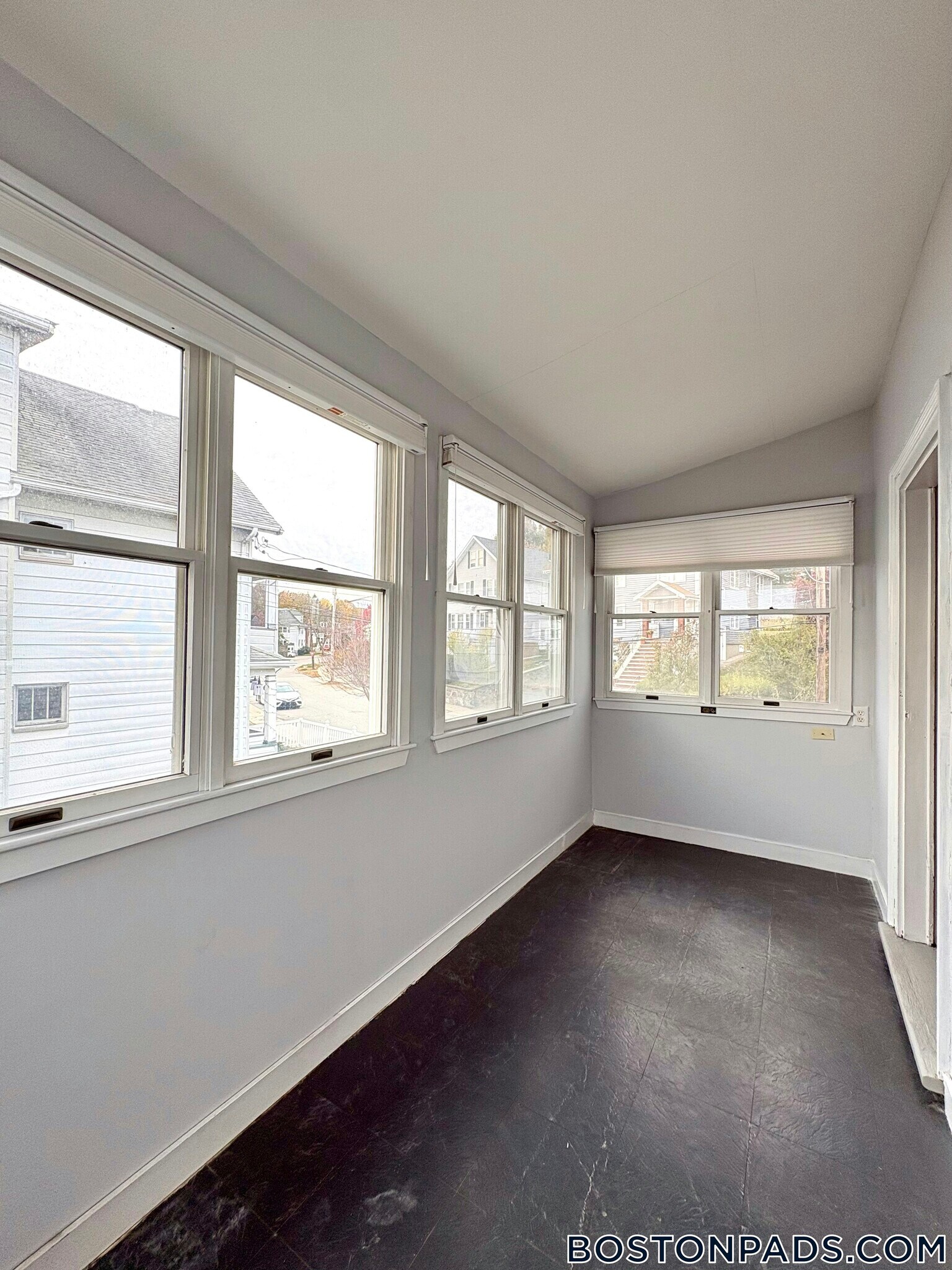 Building Photo - 15 Edgecliff Rd